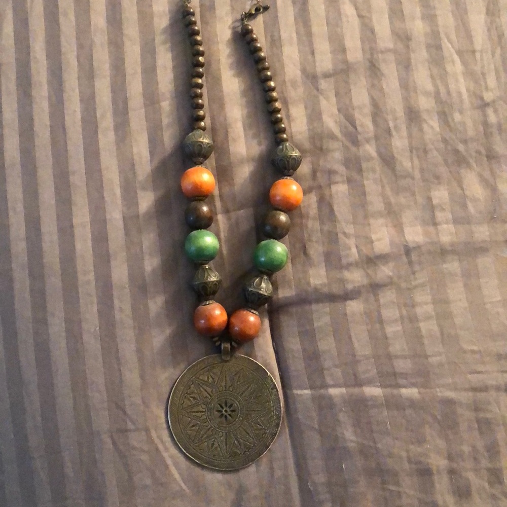 Statement necklace - Picture 2 of 3
